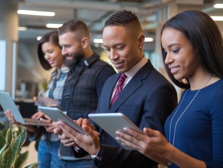 Comment former efficacement une équipe de vente à l’utilisation des outils numériques pour améliorer la performance commerciale